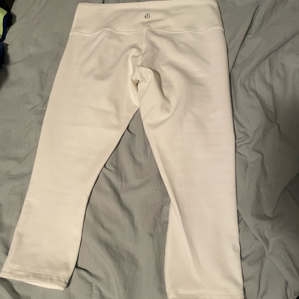 lululemon white crop leggings. size 8.